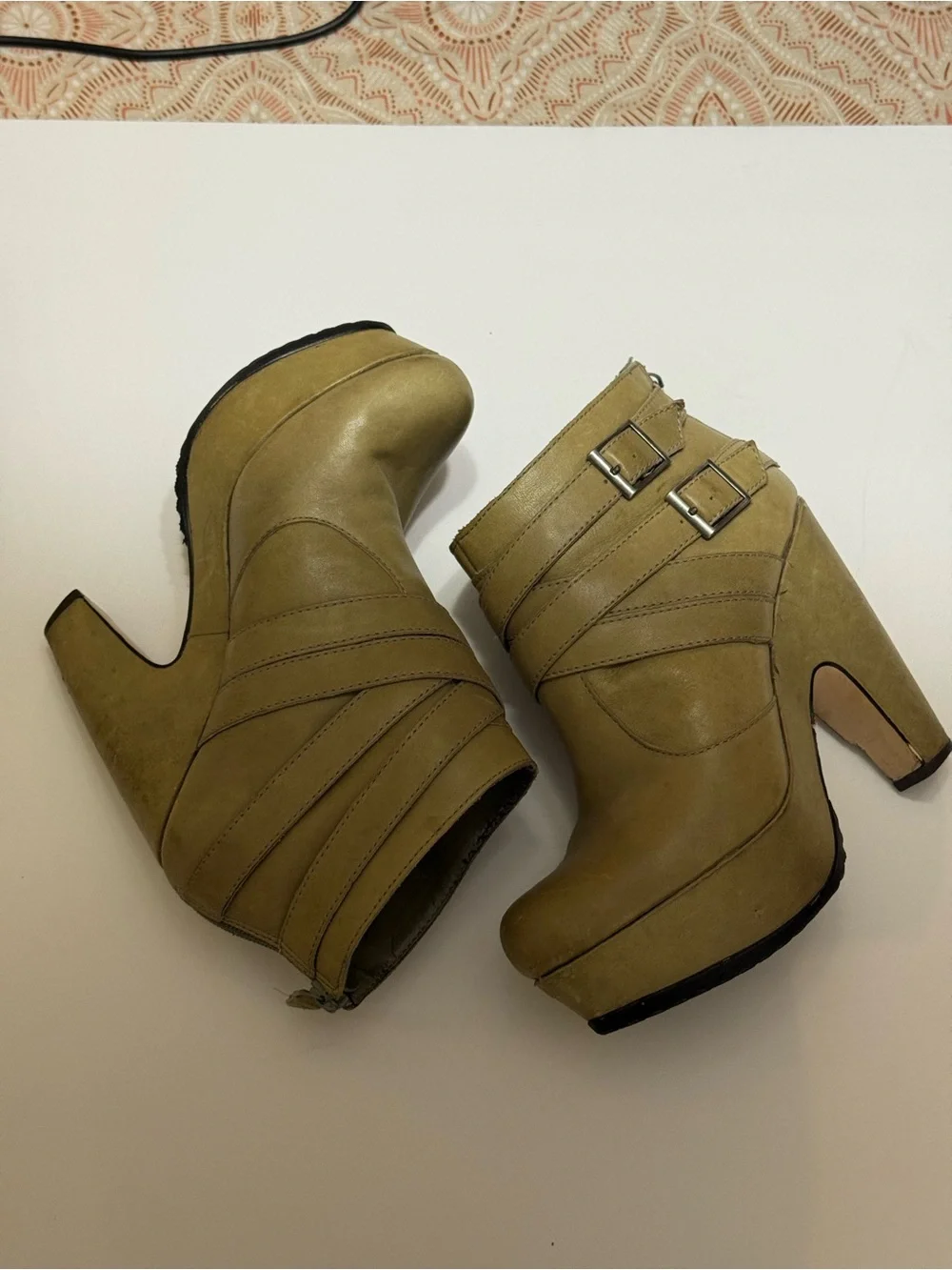 Seychelles Women's Leather Strappy Platform Ankle Boots Size 7